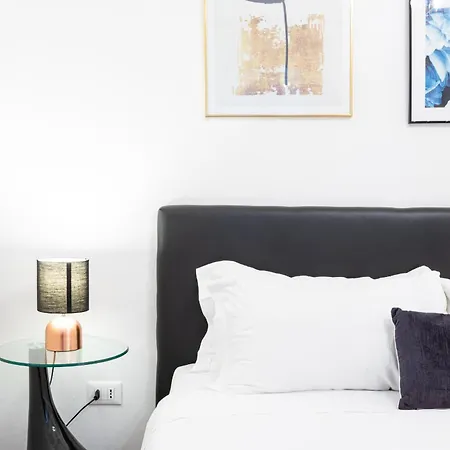 Amazing Art Deco Pantheon