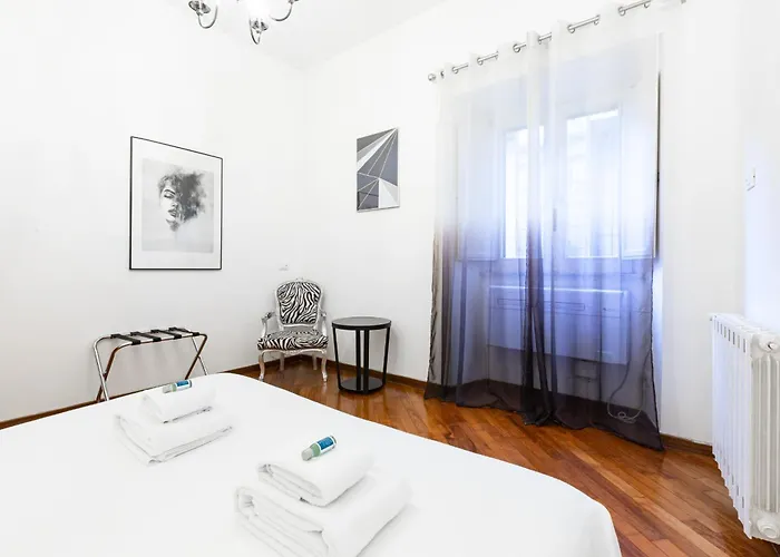 Amazing Art Deco Pantheon شقة